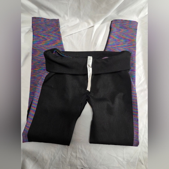 Lululemon Love Revealed Tight – Black with Rainbow Detail – Size 8 - Picture 3 of 7